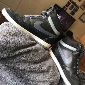 Nike Womens Force Sky High w/wedges